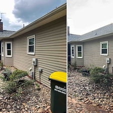 Oxidation-Removal-in-Easley-SC-Vinyl-Siding-Restoration 2